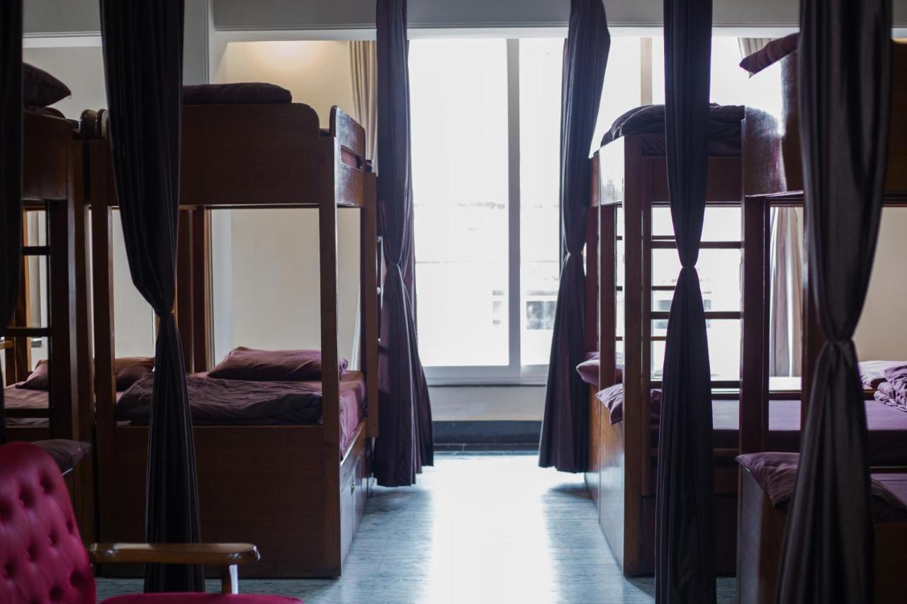 Pearl Courtyard Dormitory Váránaszi Kültér fotó