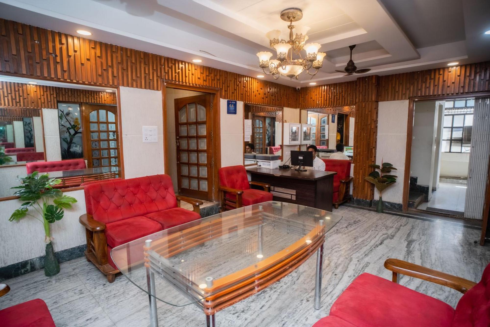 Pearl Courtyard Dormitory Váránaszi Kültér fotó